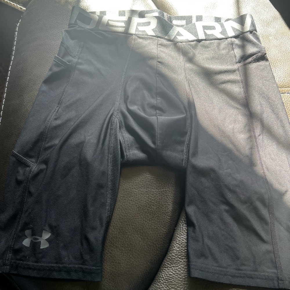Under Armour Men's Black Athletic Shorts